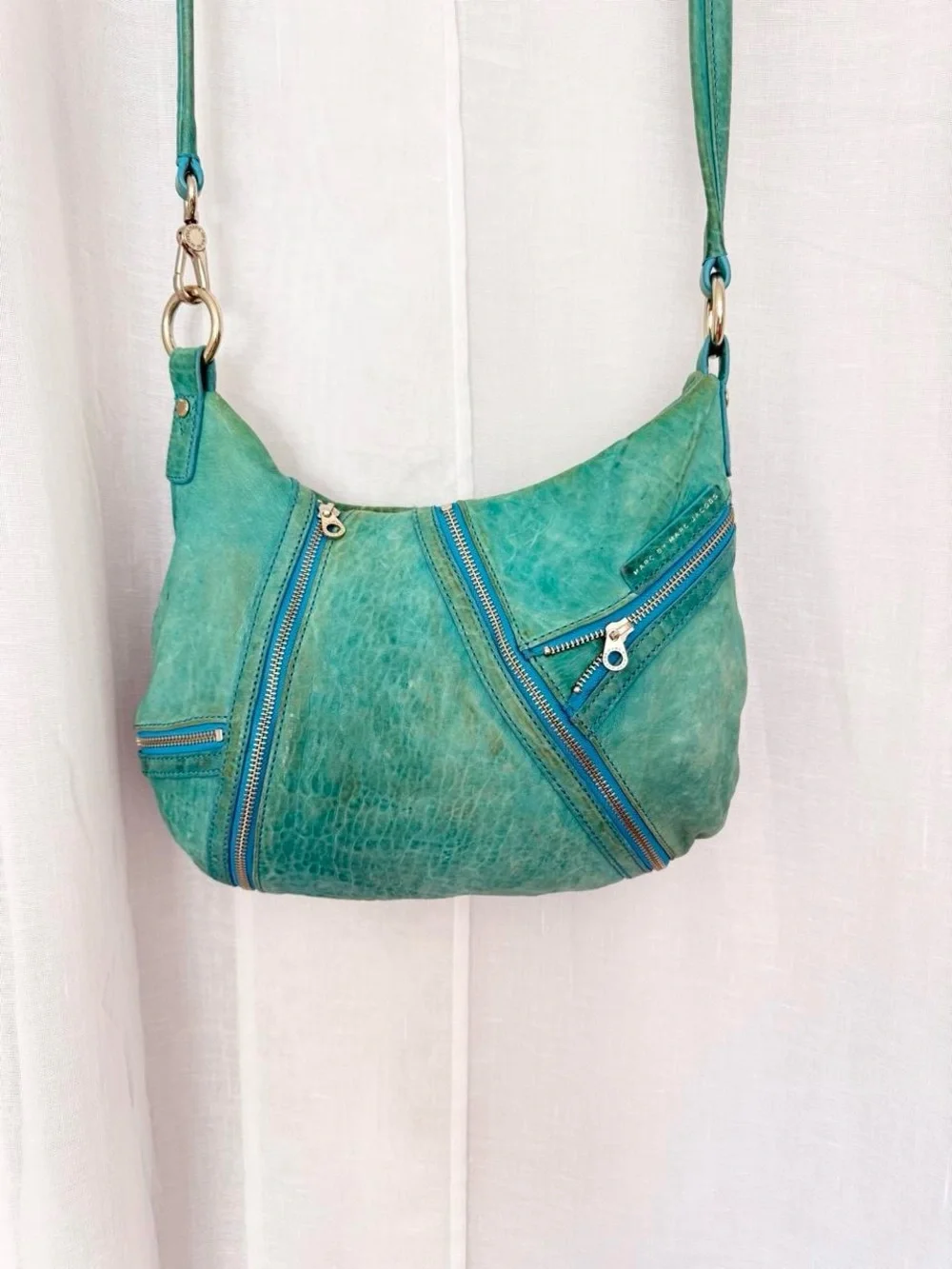 ✿ y2k marc jacobs turquoise leather zip shoulder bag ✿